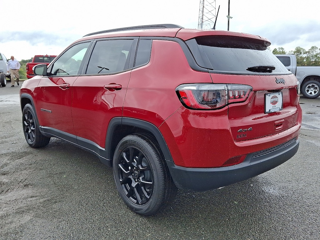 New 2026 Jeep Compass Latitude Sport Utility