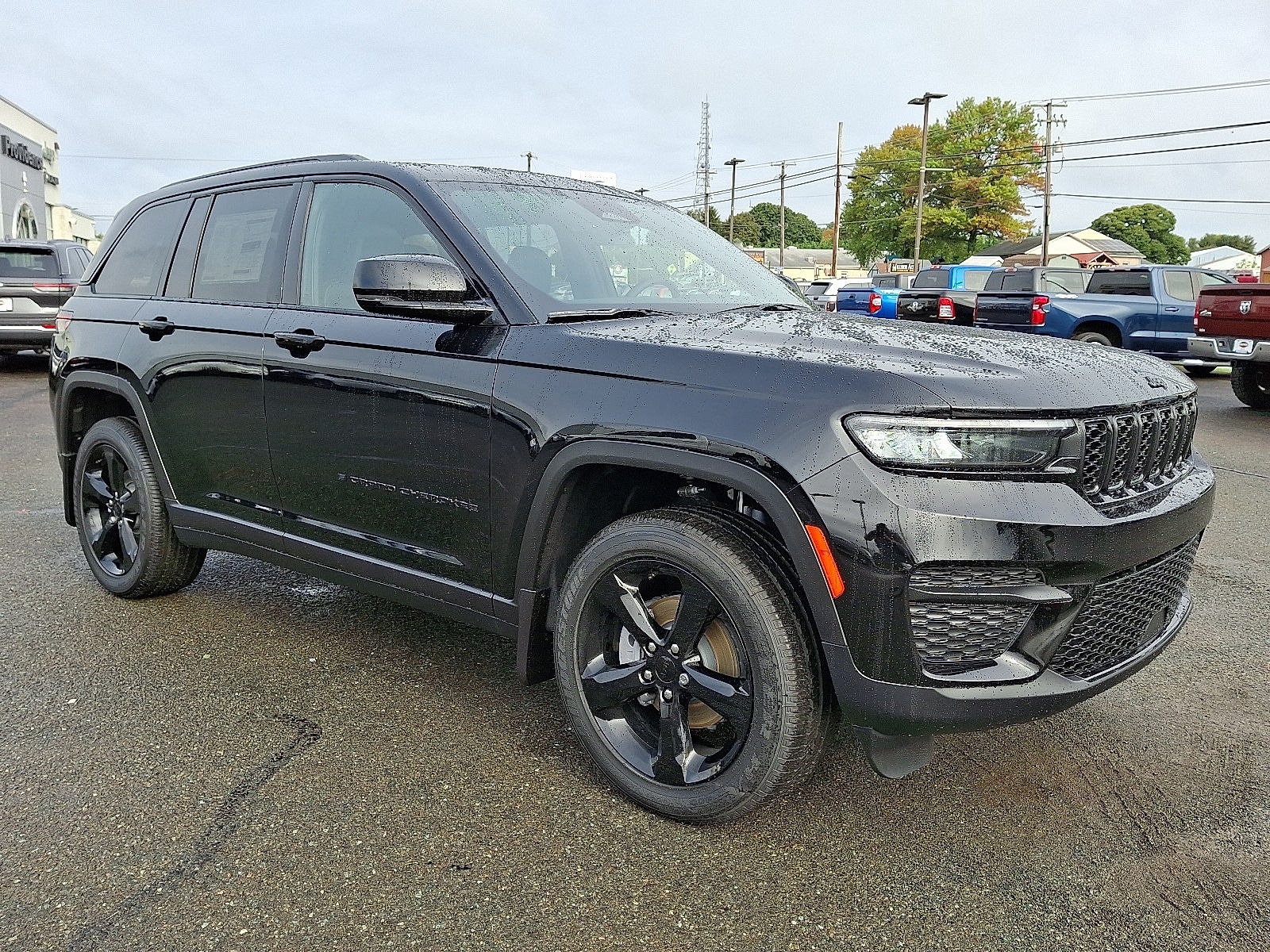 2025 Jeep Grand Cherokee Altitude's photo