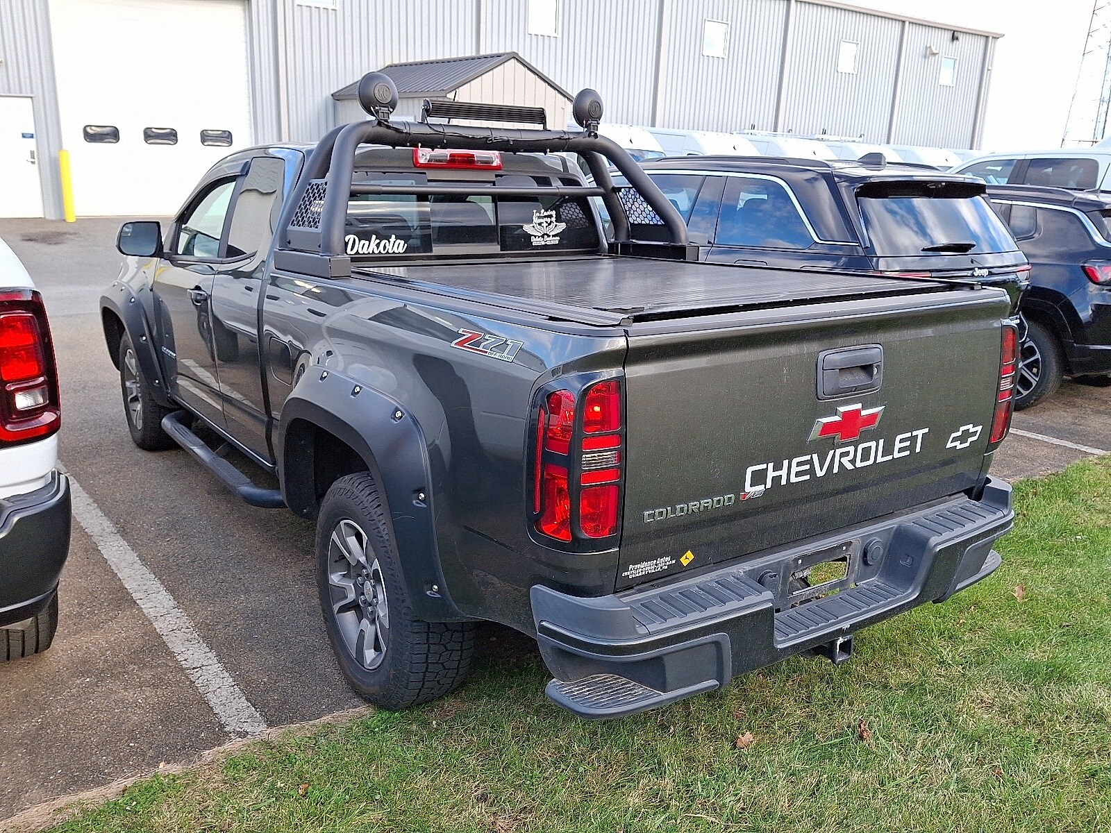 2018 Chevrolet Colorado Z71 photo 2