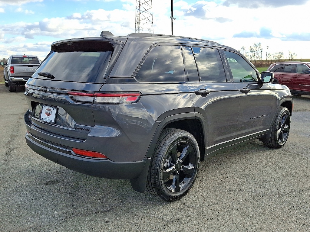 New 2025 Jeep Grand Cherokee Limited 4x4 Sport Utility