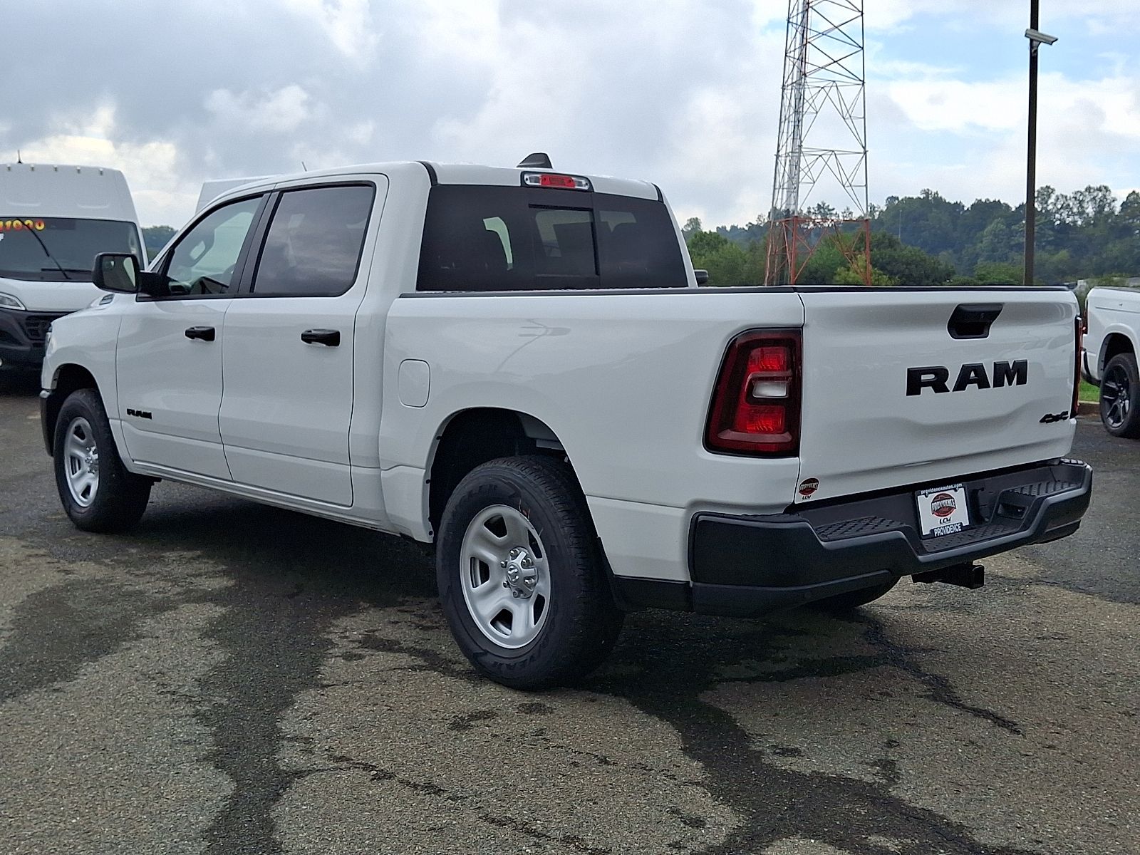 New 2026 Ram 1500 TRADESMAN CREW CAB 4X4 5'7 BOX Pickup