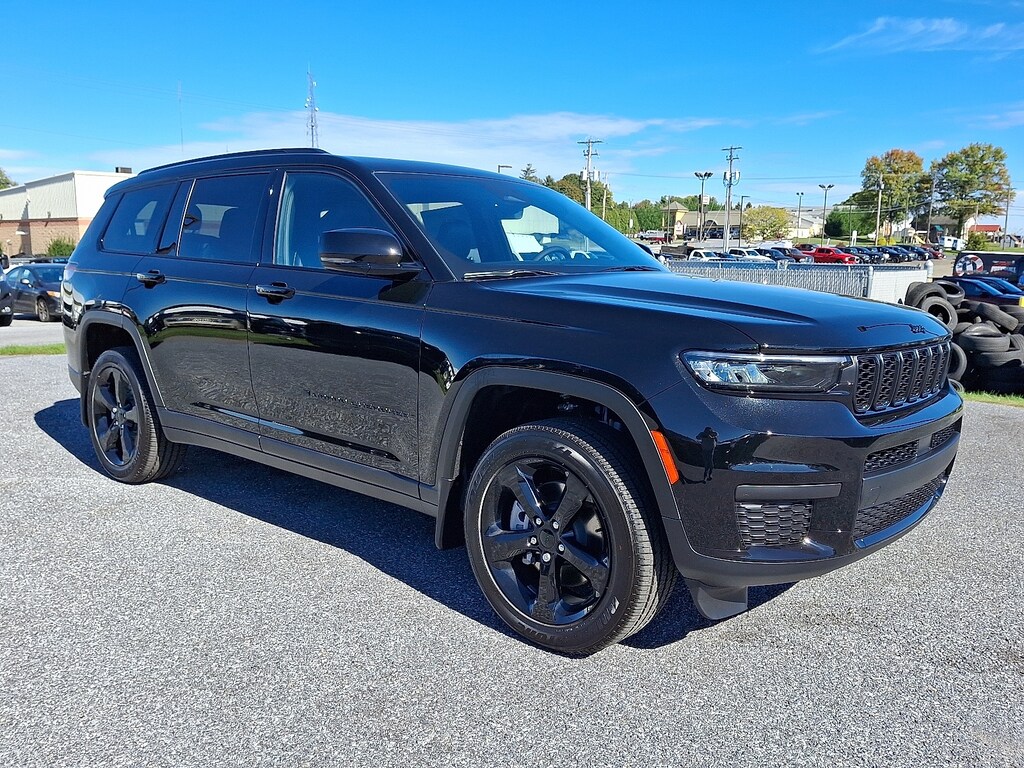New 2025 Jeep Grand Cherokee L ALTITUDE X 4X4 Sport Utility