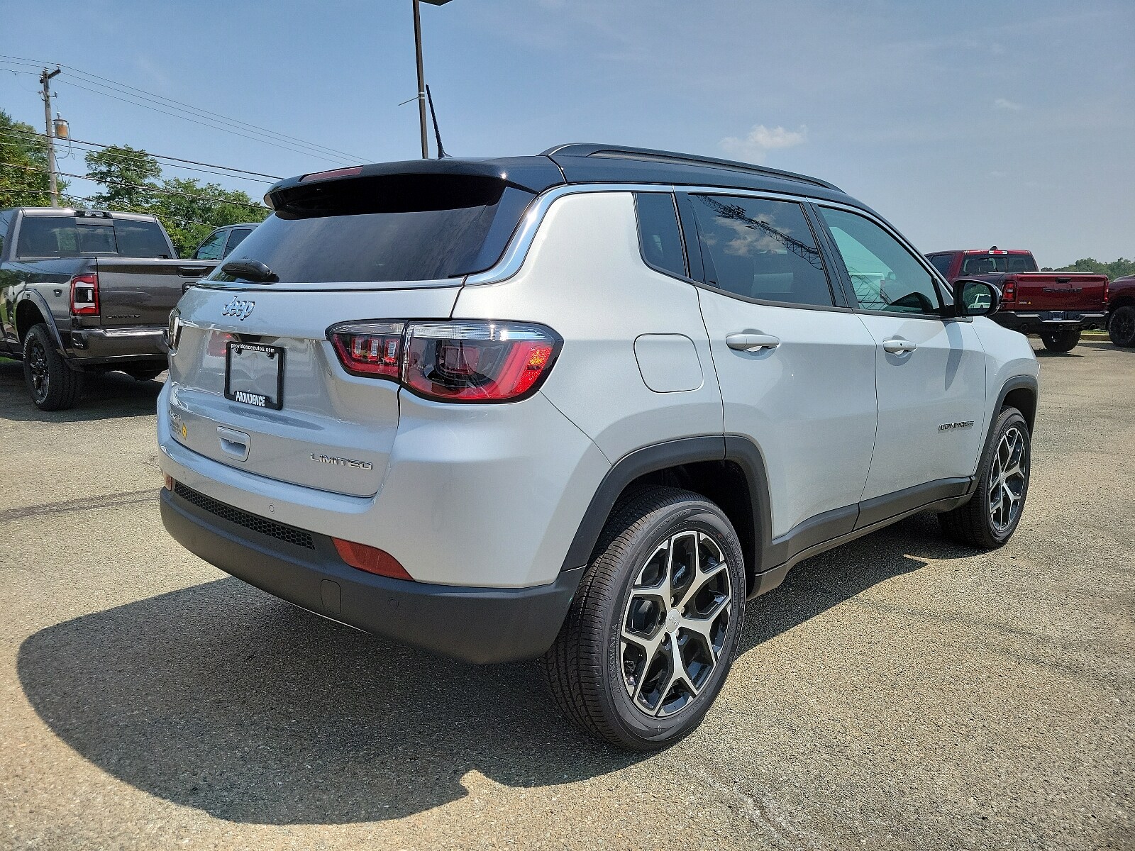 2024 Jeep Compass Limited photo 3