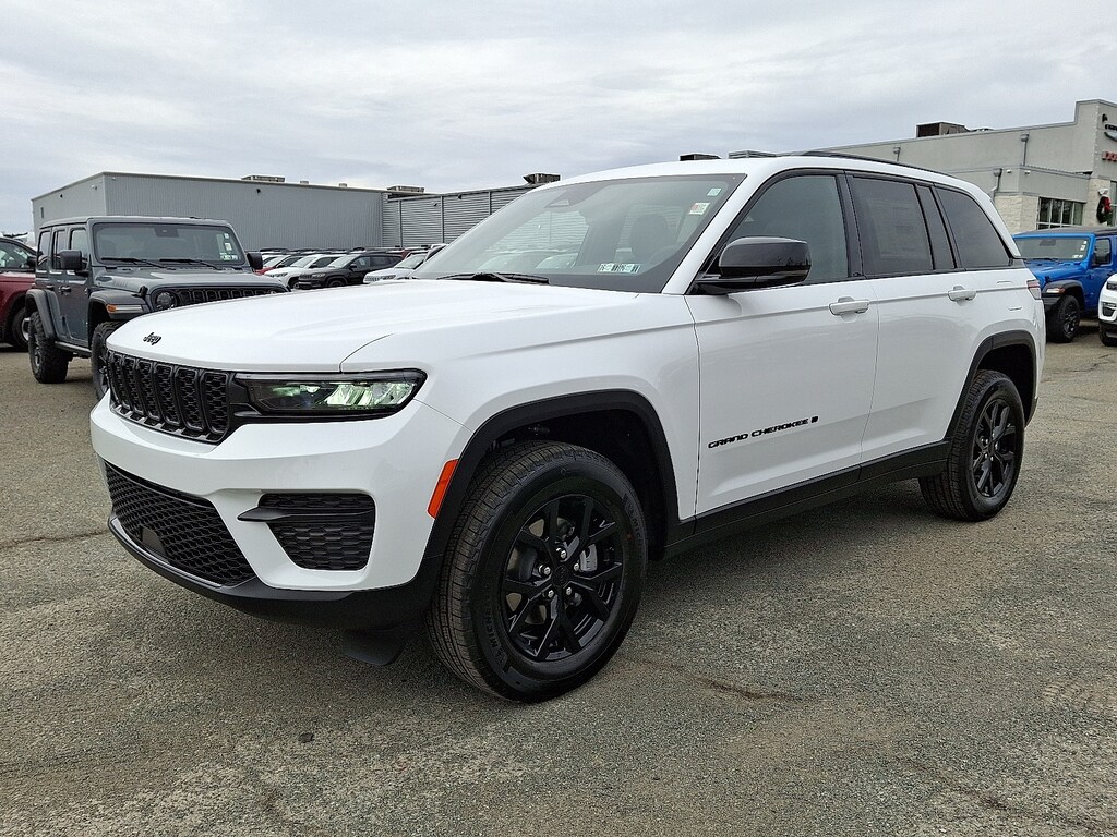 New 2025 Jeep Grand Cherokee Altitude X 4x4 Sport Utility