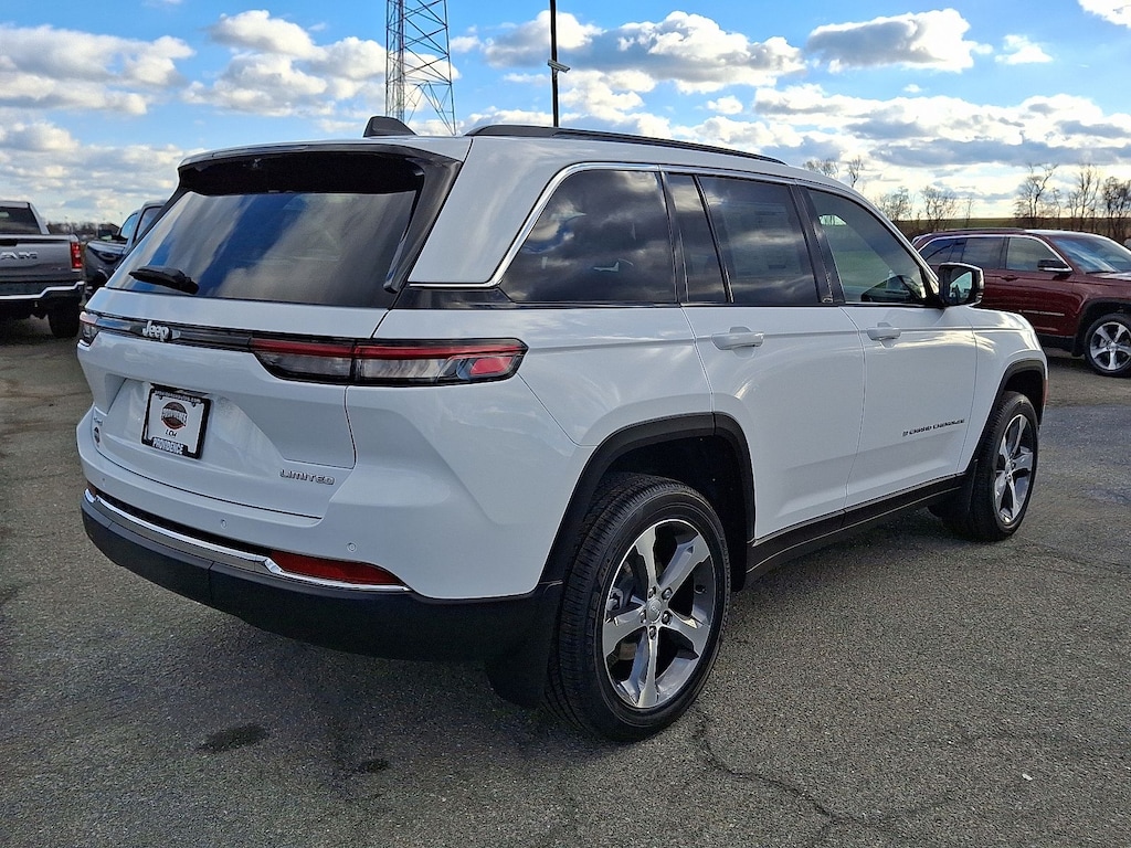 New 2025 Jeep Grand Cherokee Limited 4x4 Sport Utility