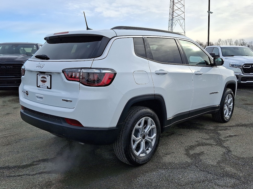 New 2026 Jeep Compass Latitude Sport Utility