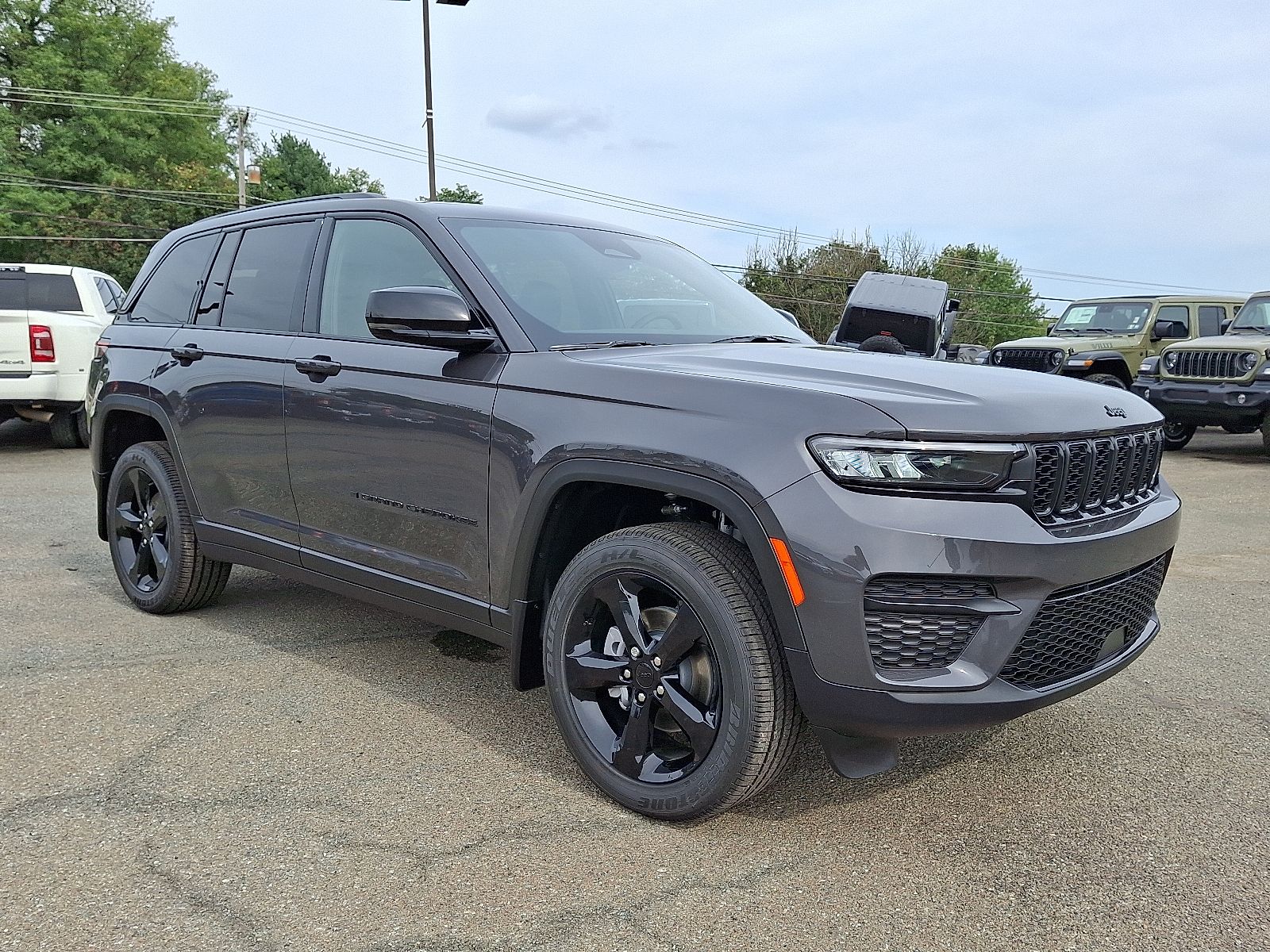 2025 Jeep Grand Cherokee Sport Utility 