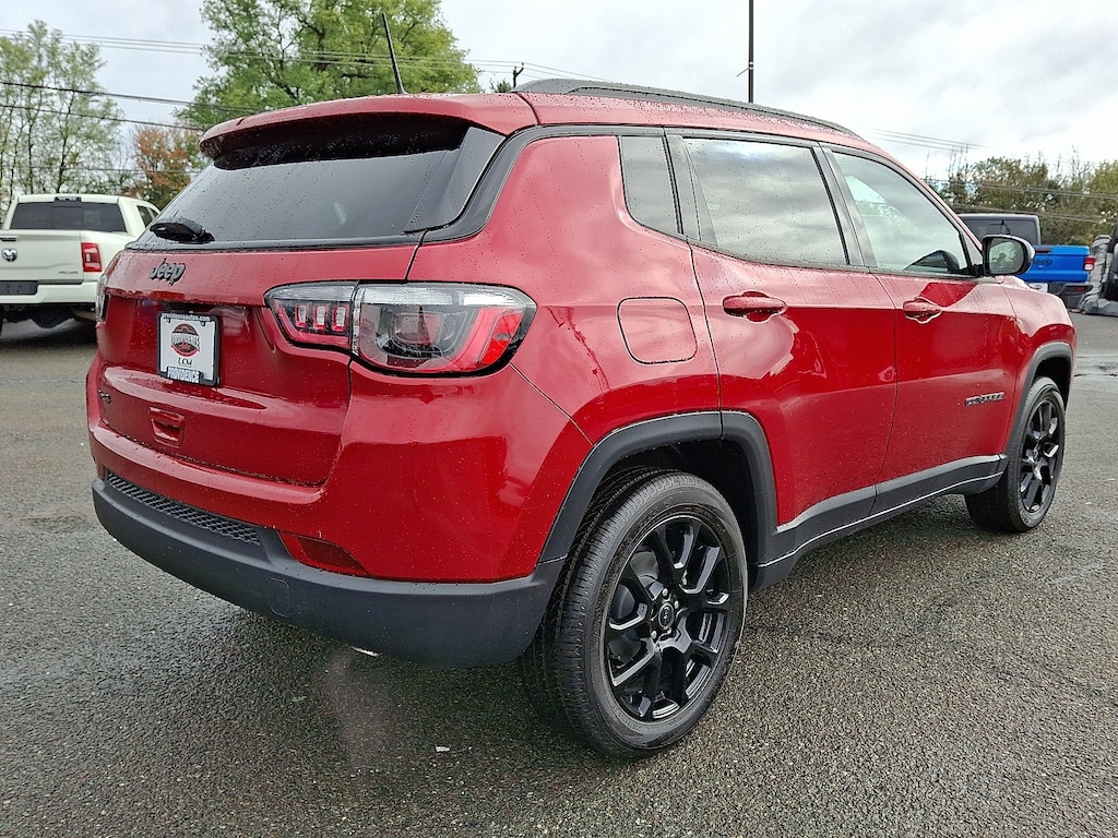 New 2026 Jeep Compass Latitude Sport Utility