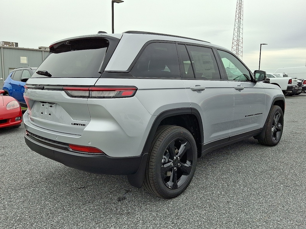 New 2025 Jeep Grand Cherokee Limited 4x4 Sport Utility