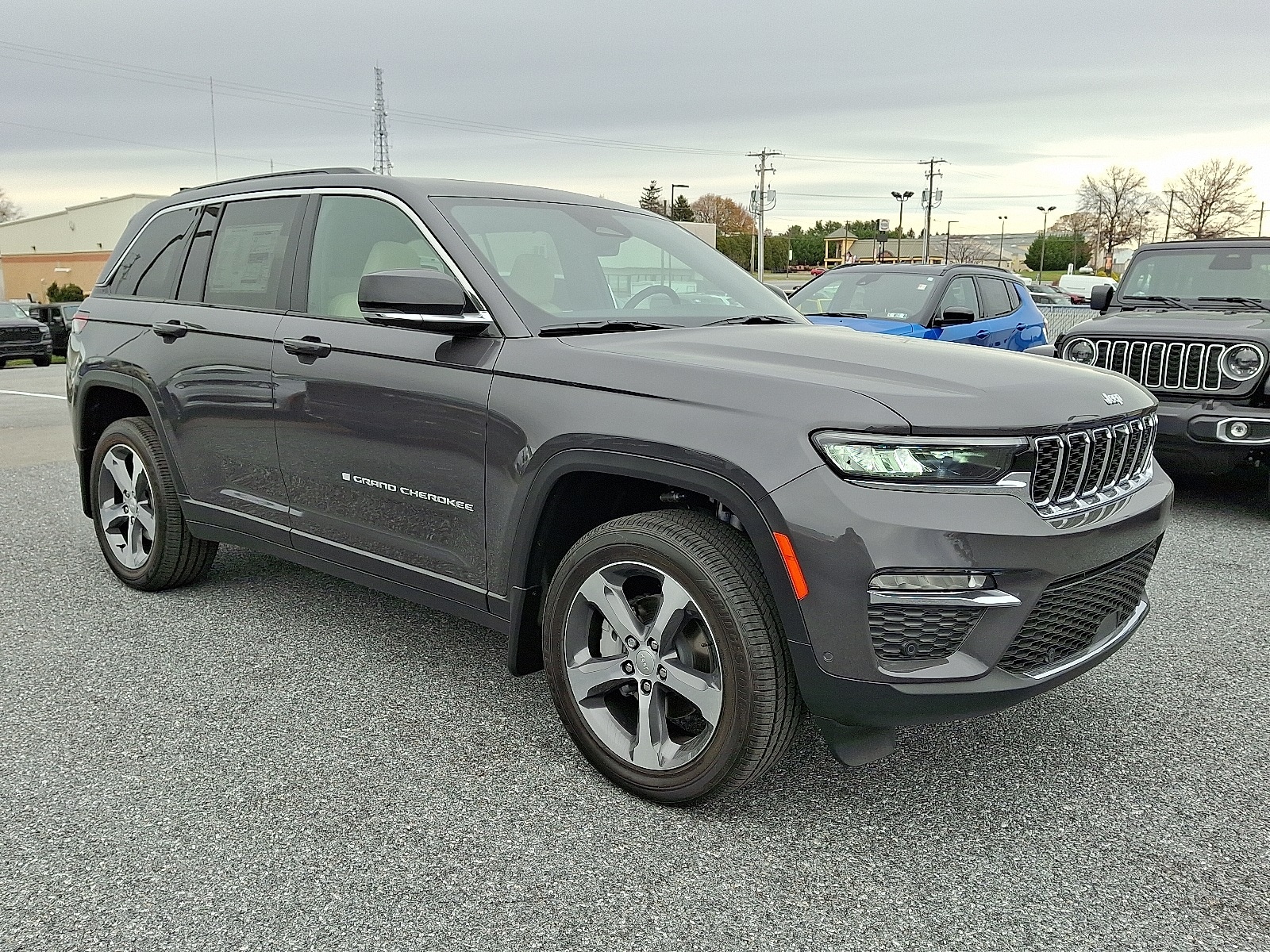2025 Jeep Grand Cherokee Limited's photo