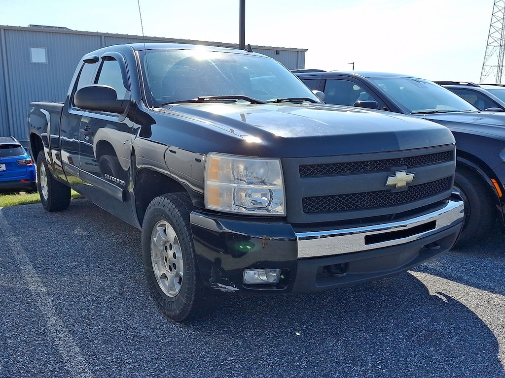 Used 2011 Chevrolet Silverado 1500 LT Extended Cab