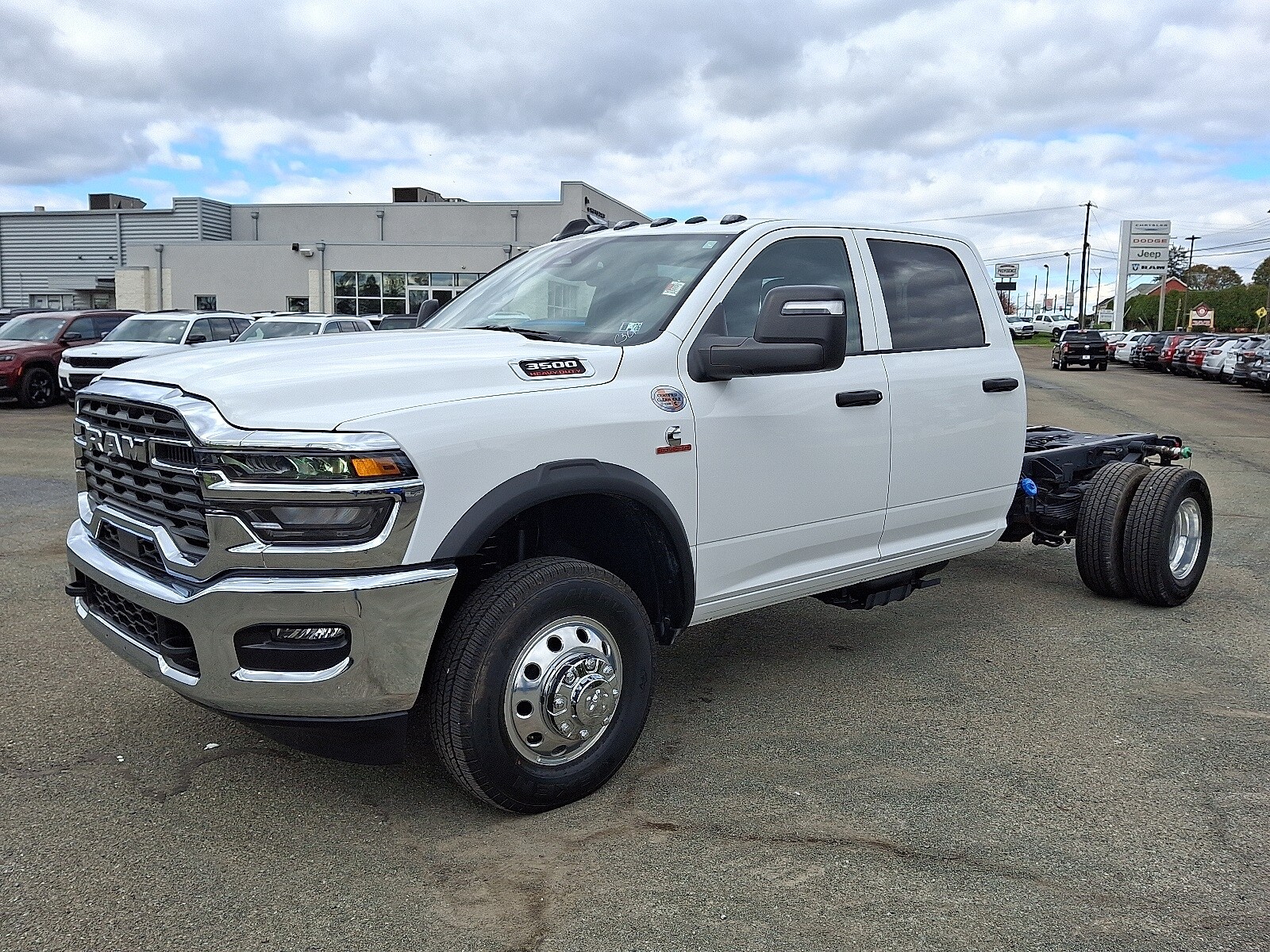 2026 Ram 3500 Tradesman photo 2