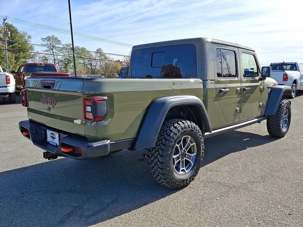 New 2025 Jeep Gladiator MOJAVE 4X4 Pickup