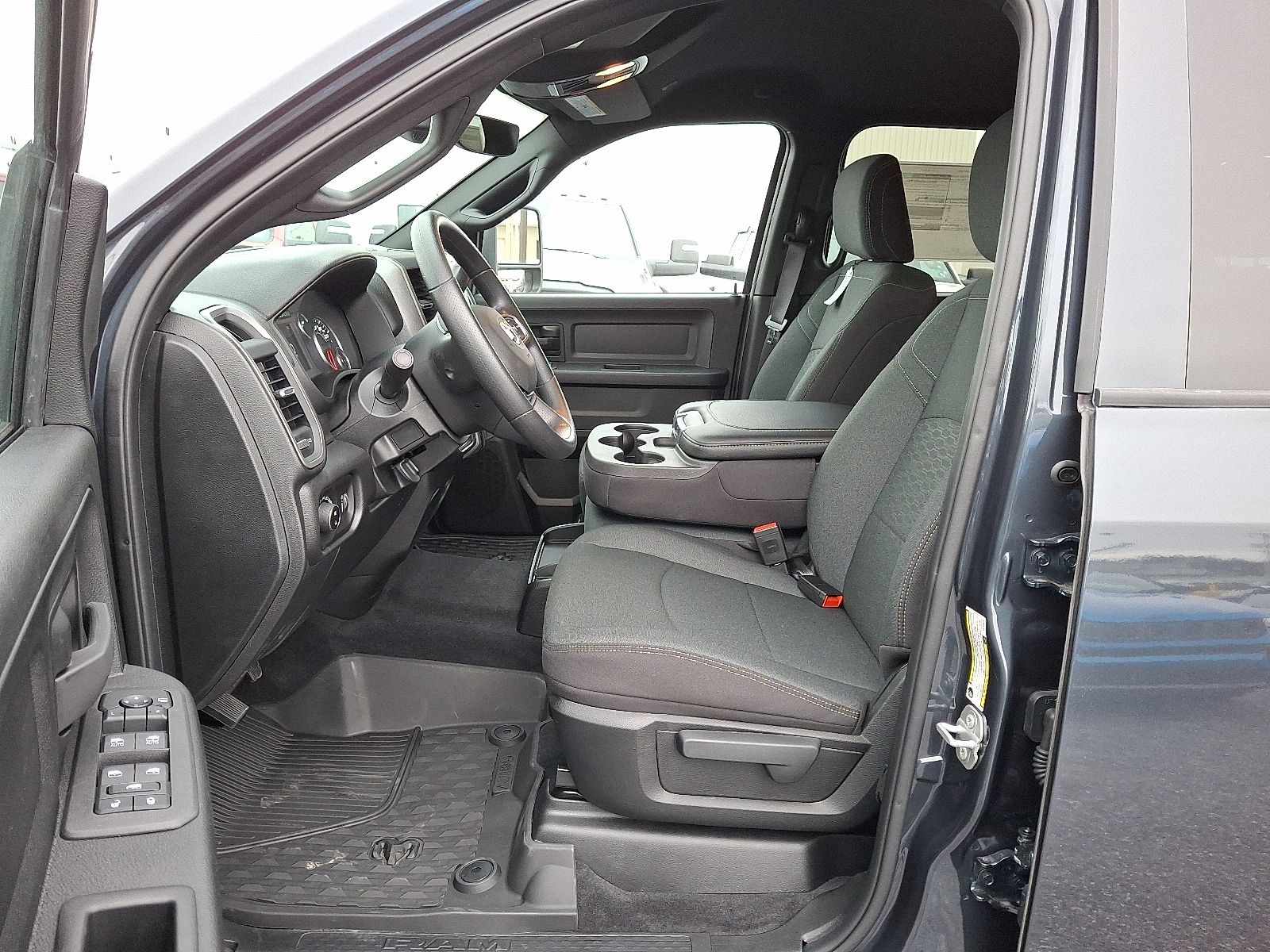 2026 RAM 2500 Tradesman - Photo 7
