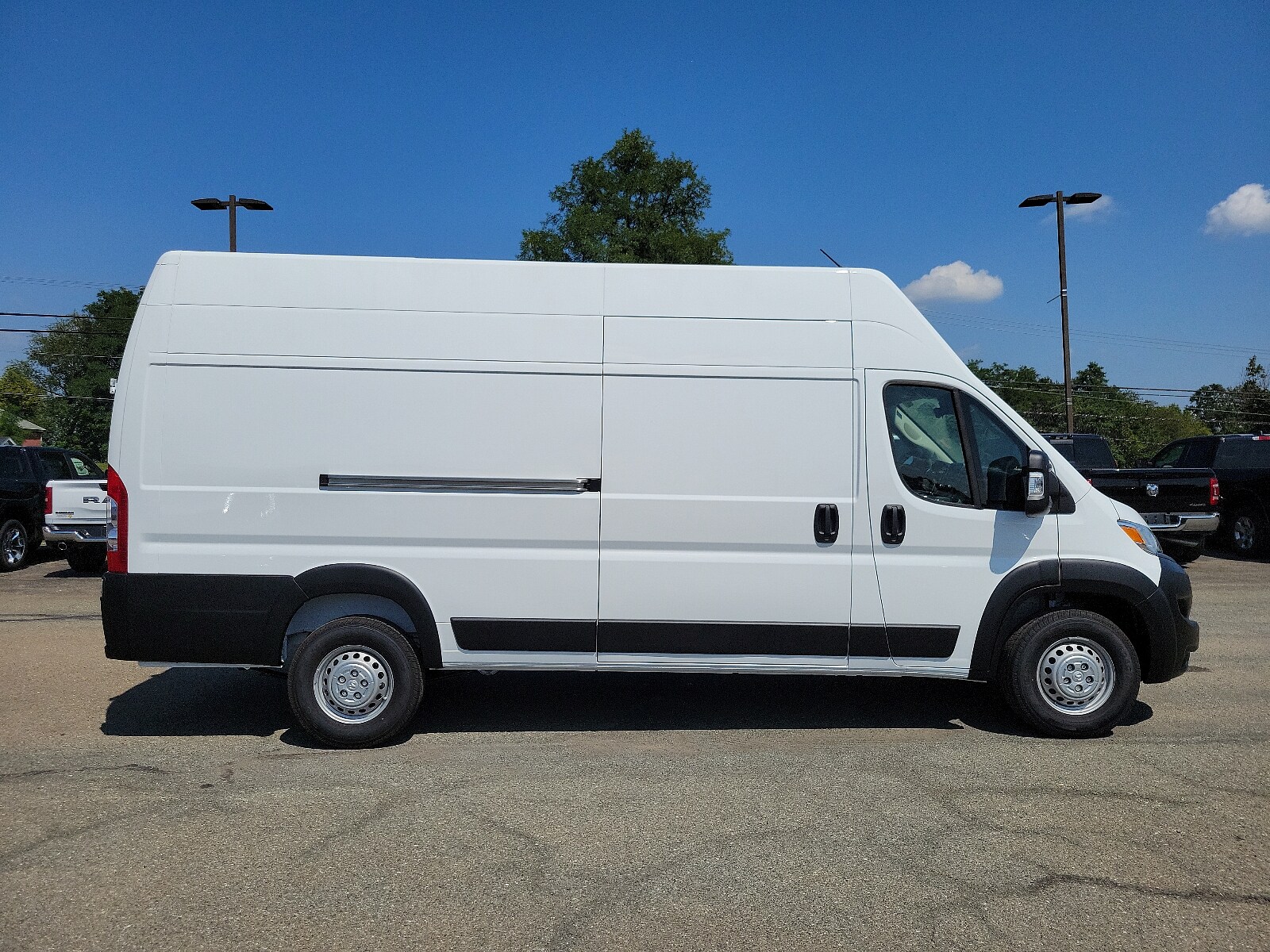 2024 Ram ProMaster 3500 photo 2