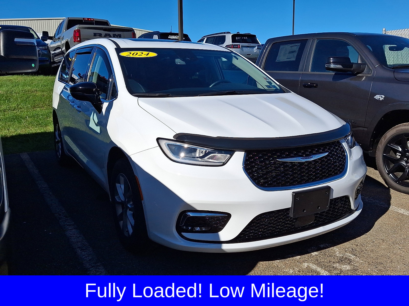 2024 Chrysler Pacifica Touring L AWD Passenger Van