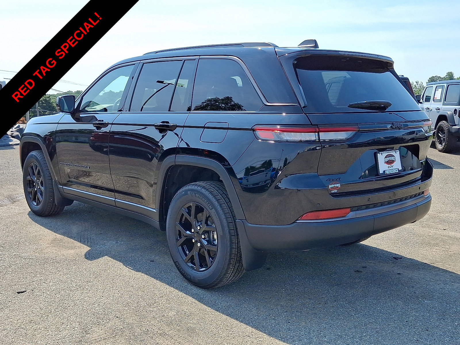 New 2026 Jeep Grand Cherokee LAREDO ALTITUDE 4X4 Sport Utility