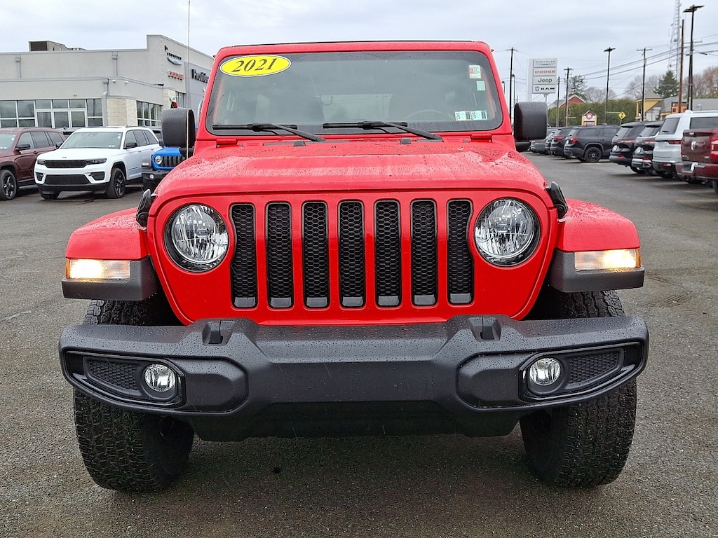 Used 2021 Jeep Wrangler Unlimited Sahara Altitude 4x4 Sport Utility