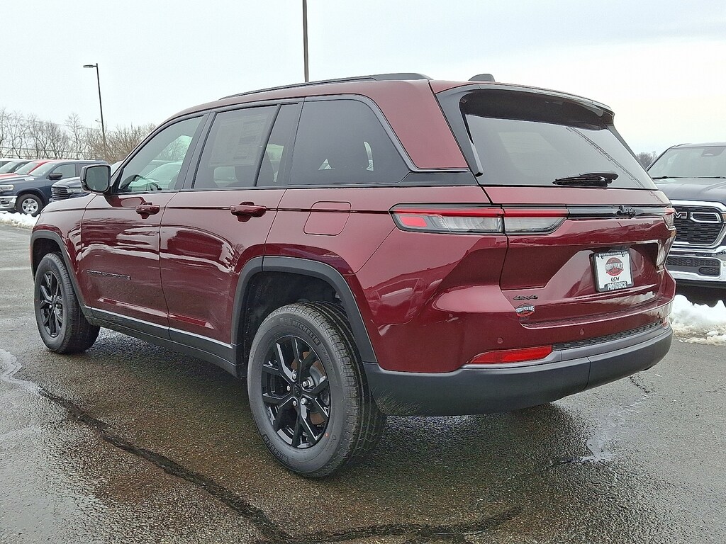 New 2026 Jeep Grand Cherokee Altitude 4x4 Sport Utility