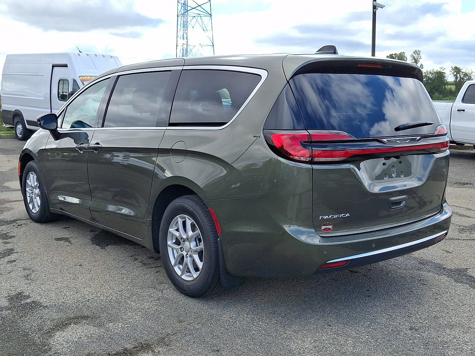 New 2027 Chrysler Pacifica Select Passenger Van
