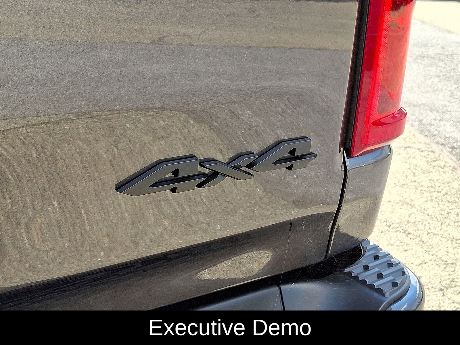 2026 RAM 1500 Limited - Photo 15