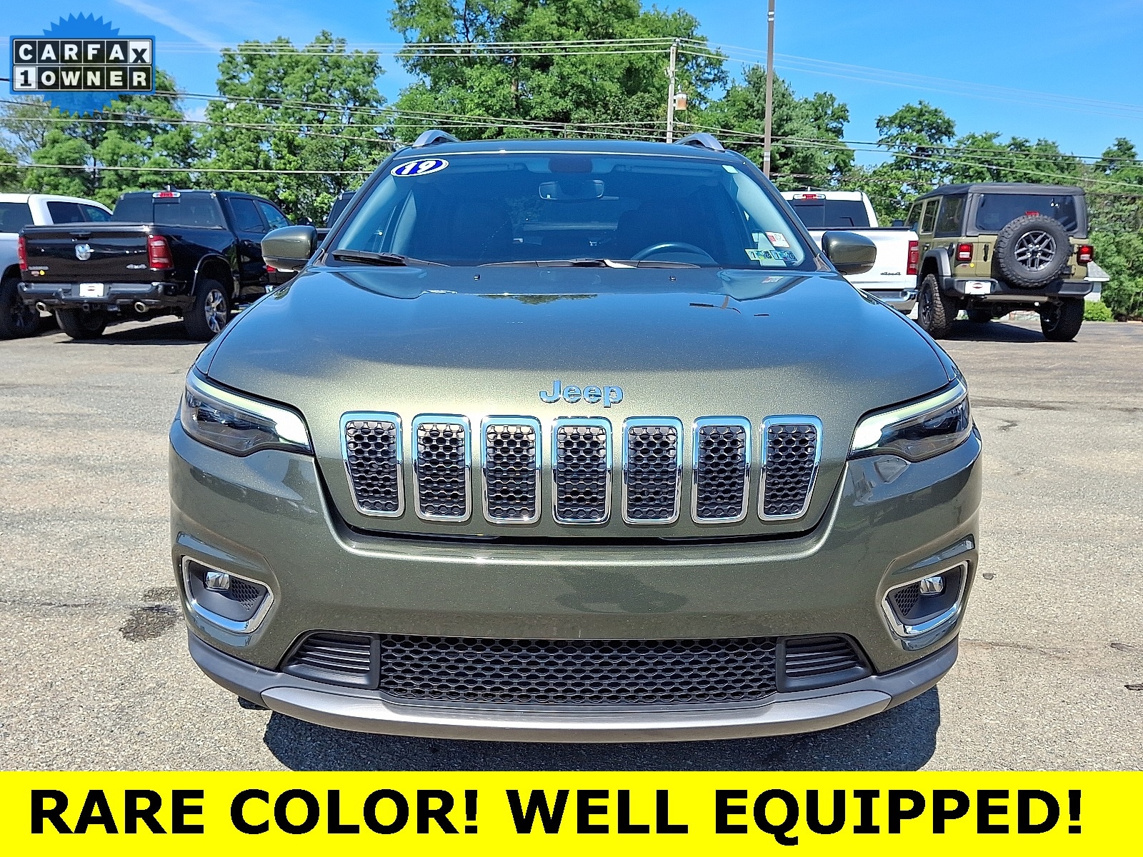 Used 2019 Jeep Cherokee Limited with VIN 1C4PJMDX4KD452135 for sale in Quarryville, PA