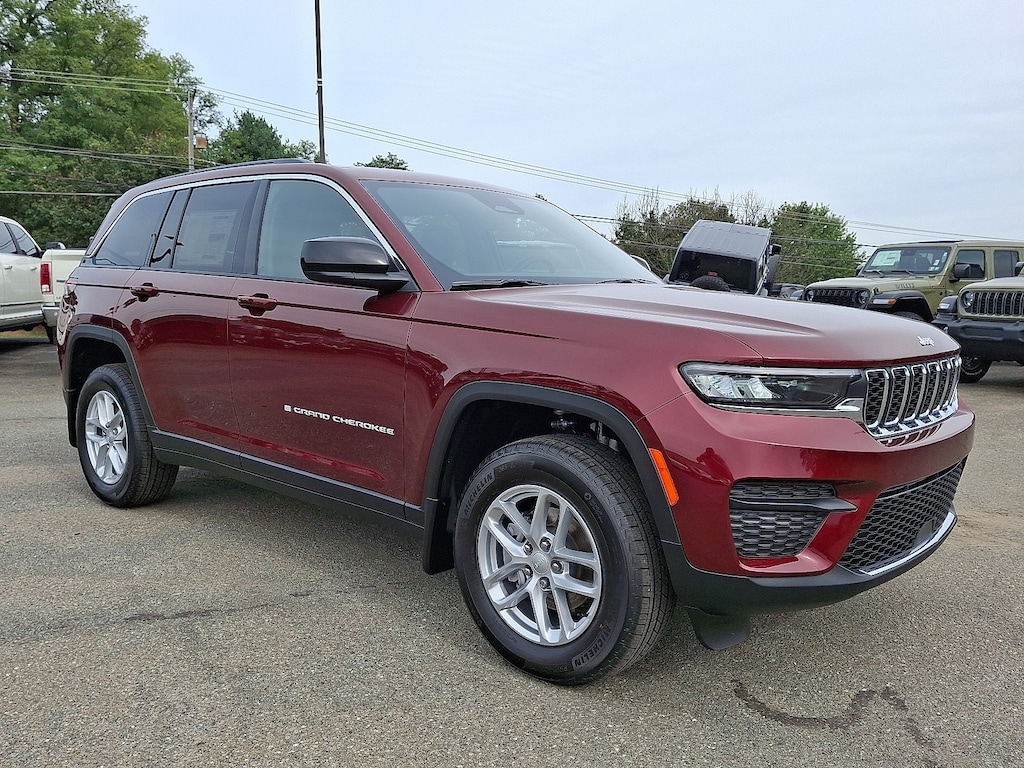 New 2025 Jeep Grand Cherokee Laredo X 4x4 Sport Utility