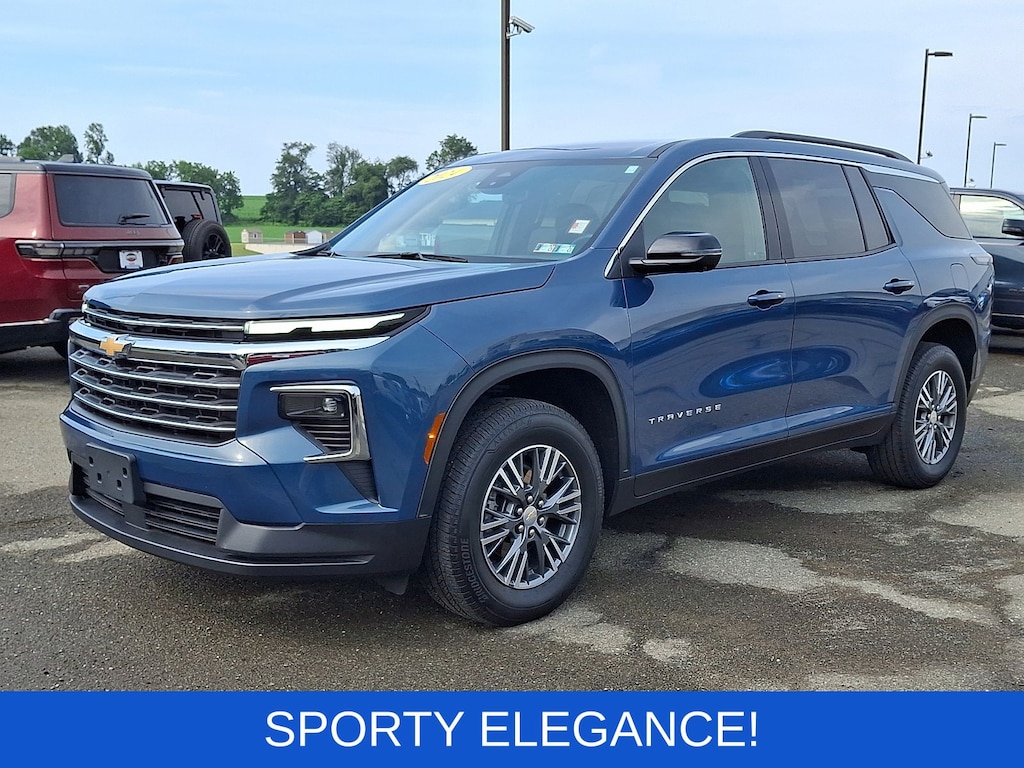 Used 2024 Chevrolet Traverse FWD LT Sport Utility