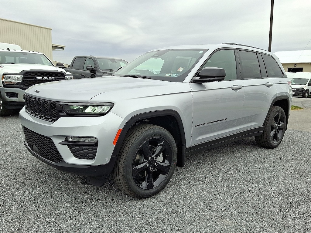 New 2025 Jeep Grand Cherokee Limited 4x4 Sport Utility