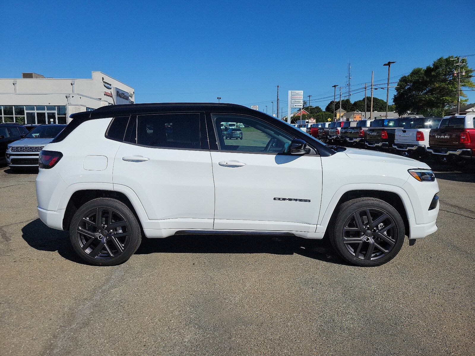 2024 Jeep Compass Limited photo 2