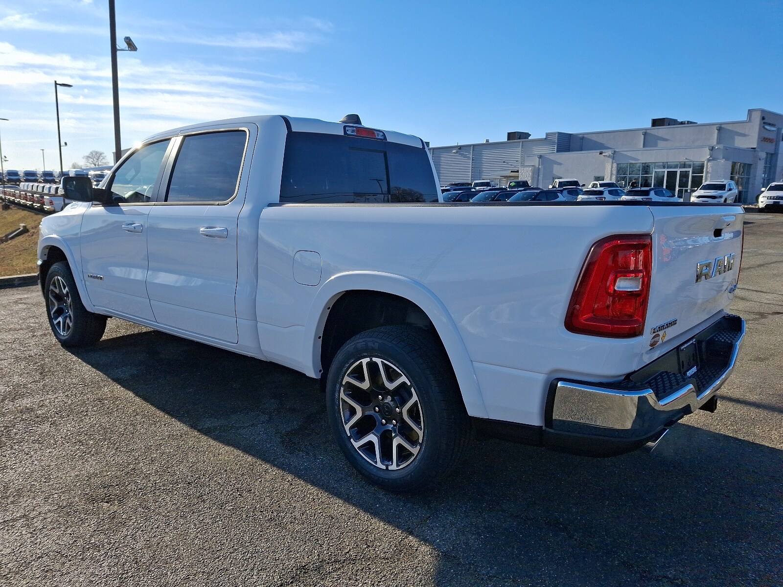 2025 Ram 1500 Laramie photo 3