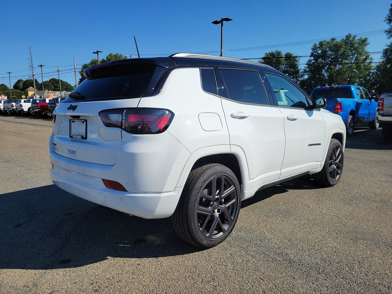 2024 Jeep Compass Limited photo 3
