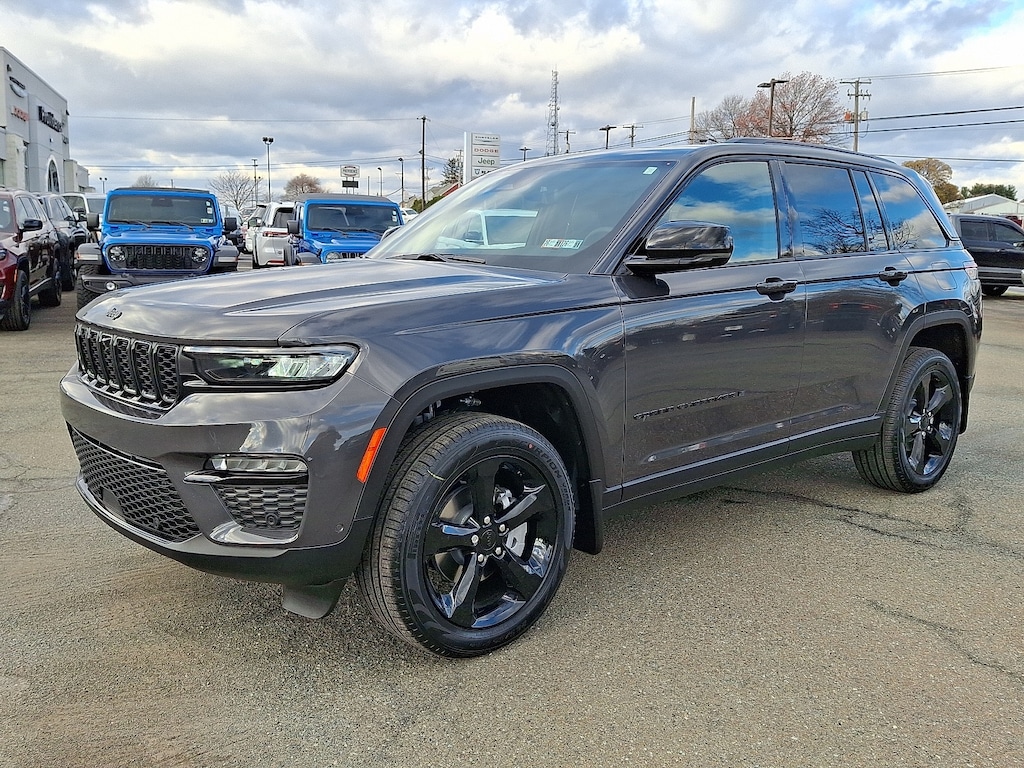 New 2025 Jeep Grand Cherokee Limited 4x4 Sport Utility
