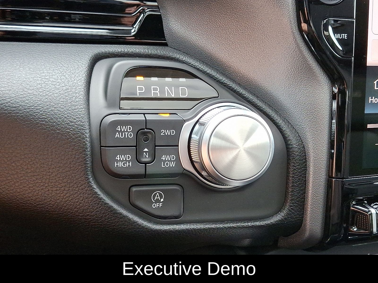 2026 RAM 1500 Laramie - Photo 9