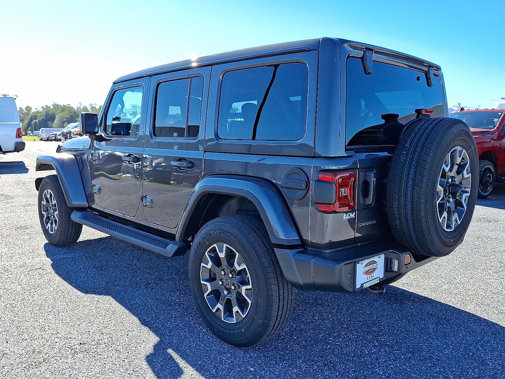 New 2026 Jeep Wrangler 4-DOOR SAHARA Sport Utility
