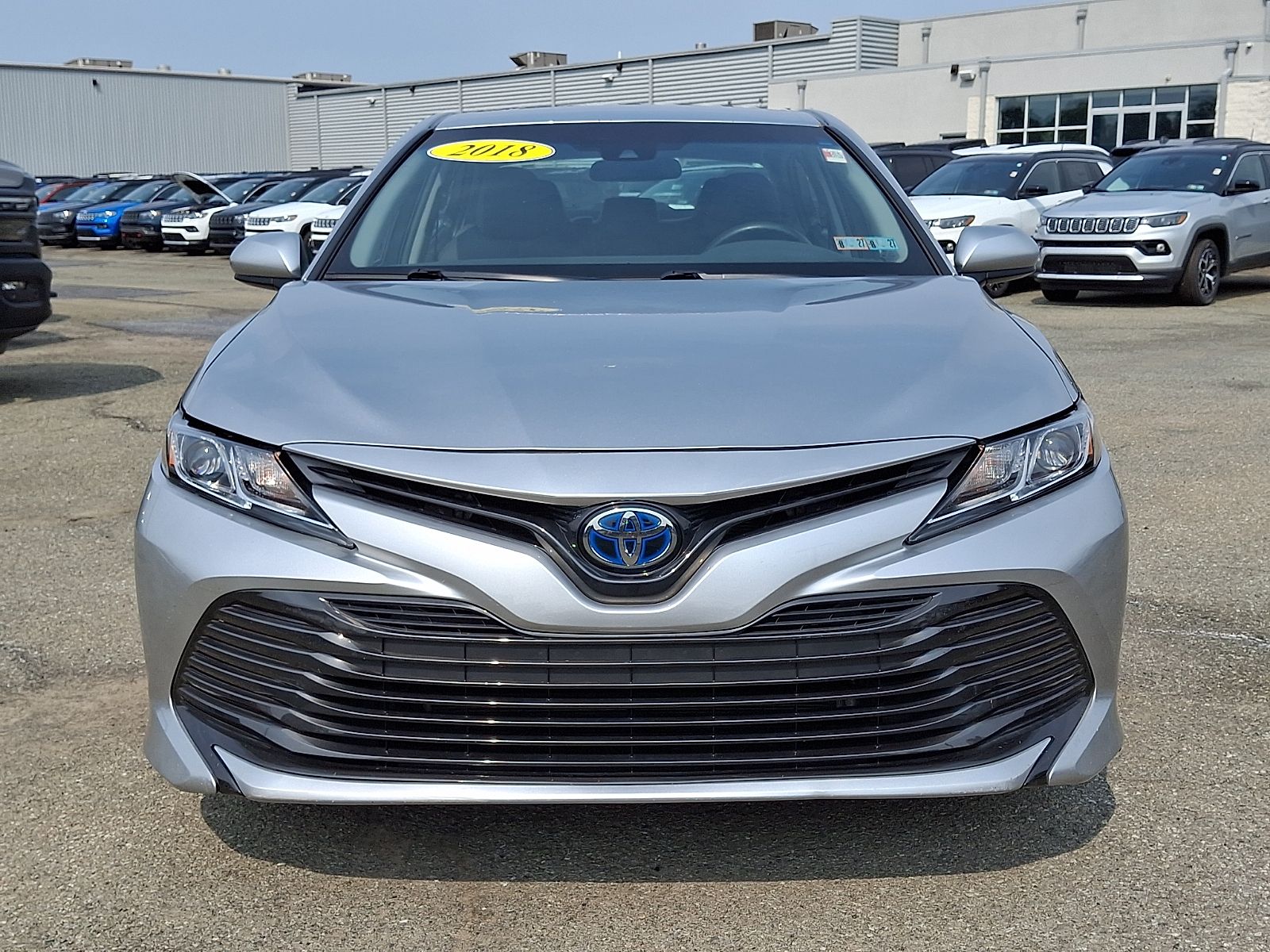 Used 2018 Toyota Camry LE with VIN 4T1B31HK1JU507443 for sale in Quarryville, PA