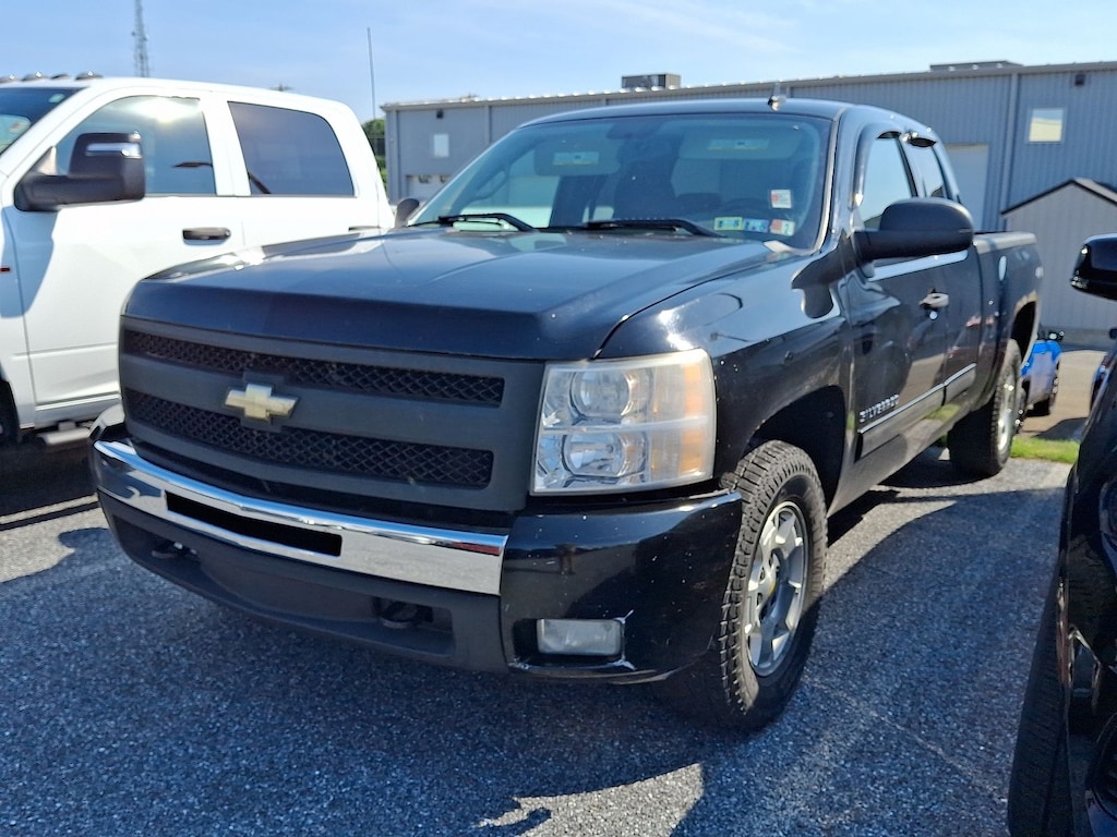Used 2011 Chevrolet Silverado 1500 LT Extended Cab