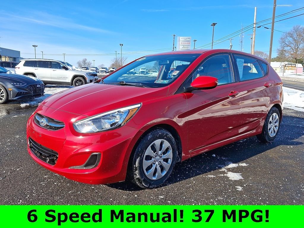 Used 2017 Hyundai Accent SE Hatchback