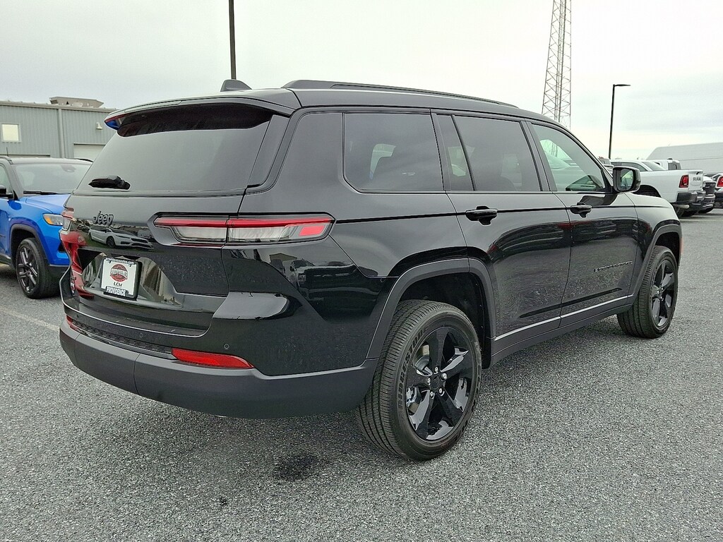 New 2025 Jeep Grand Cherokee L Altitude X 4x4 Sport Utility