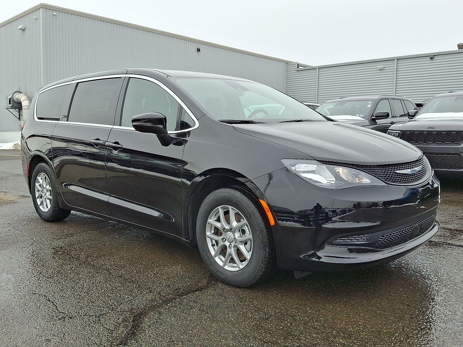 2026 Chrysler Voyager LX's photo