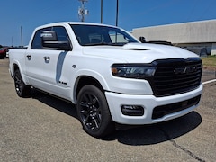 2026 Ram 1500 LARAMIE CREW CAB 4X4 5'7 BOX Pickup