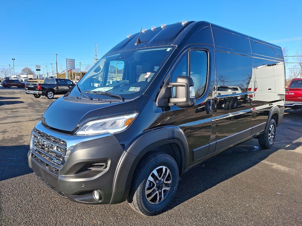 New 2025 Ram Promaster Cargo Van SLT+ Full-size Cargo Van