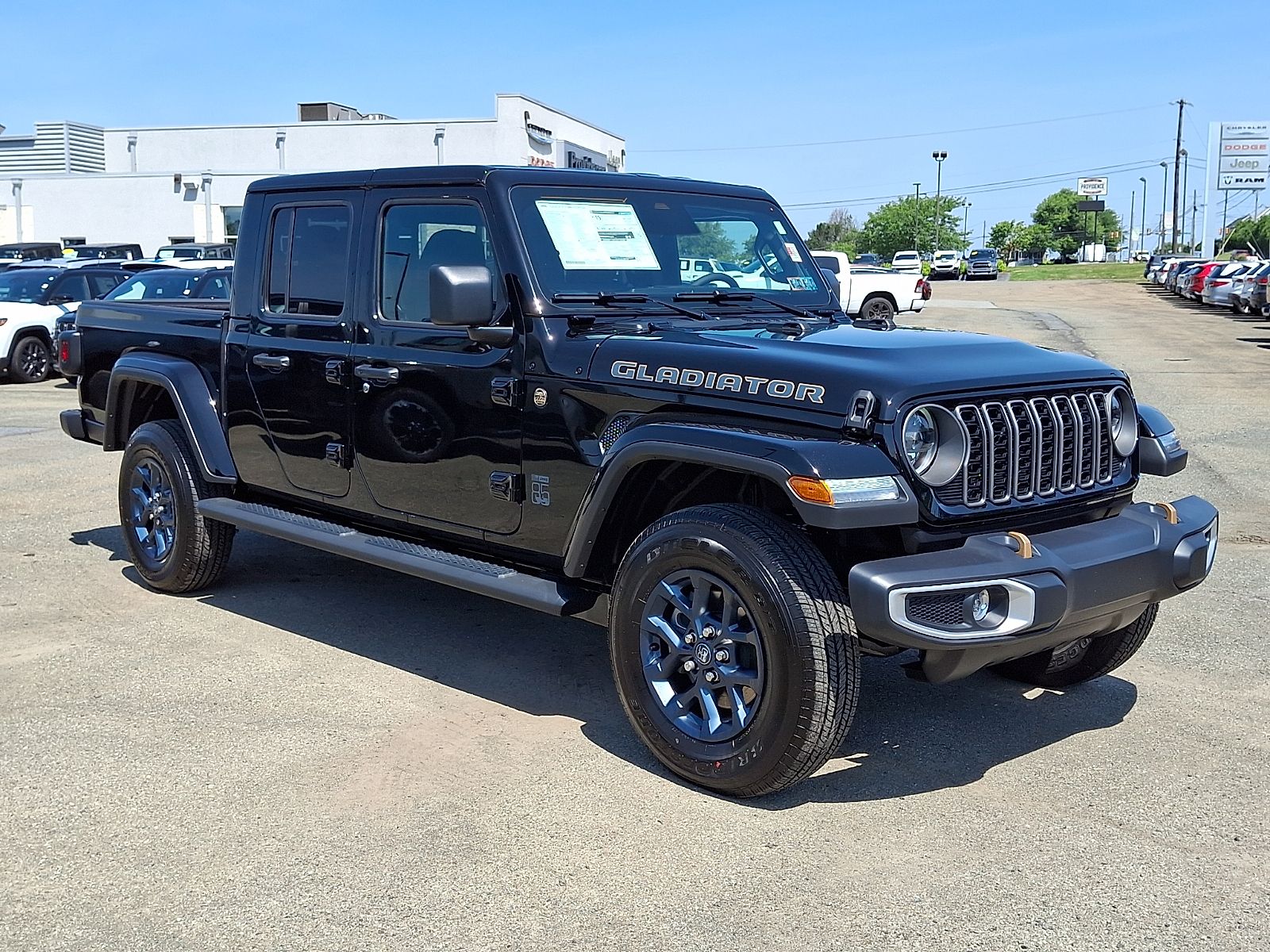 2026 Jeep Gladiator Pickup 