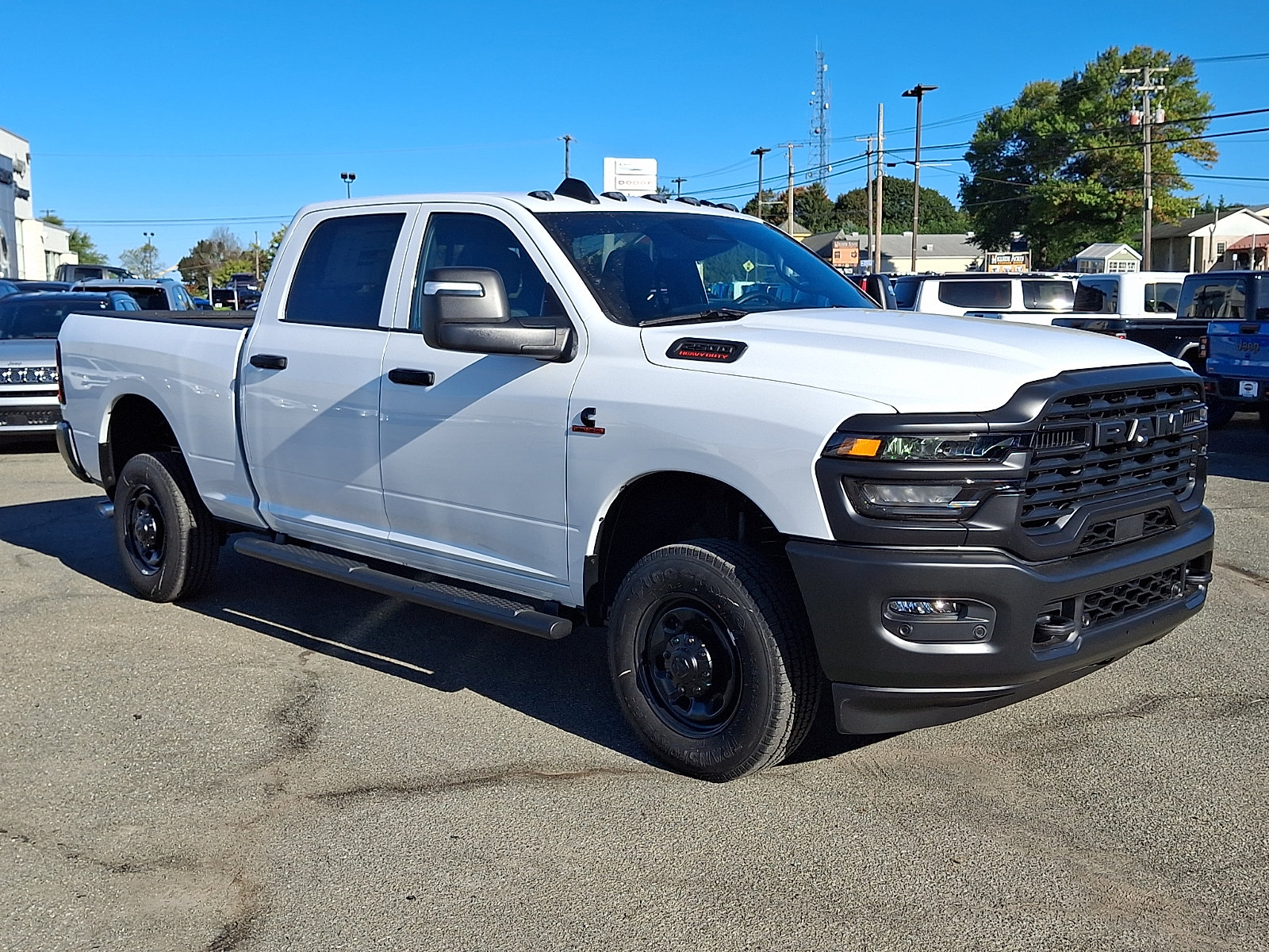 2027 Ram 2500 TRADESMAN CREW CAB 4X4 6'4 BOX Pickup
