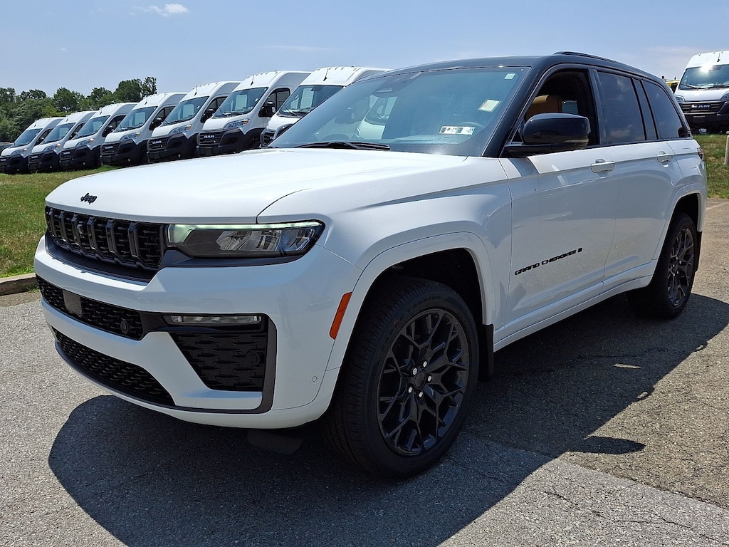 New 2026 Jeep Grand Cherokee Summit 4x4 Sport Utility