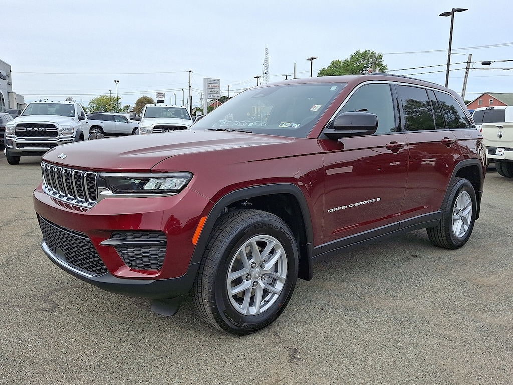 New 2025 Jeep Grand Cherokee Laredo X 4x4 Sport Utility