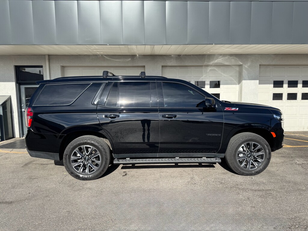 2023 Chevrolet Tahoe Z71 photo 2