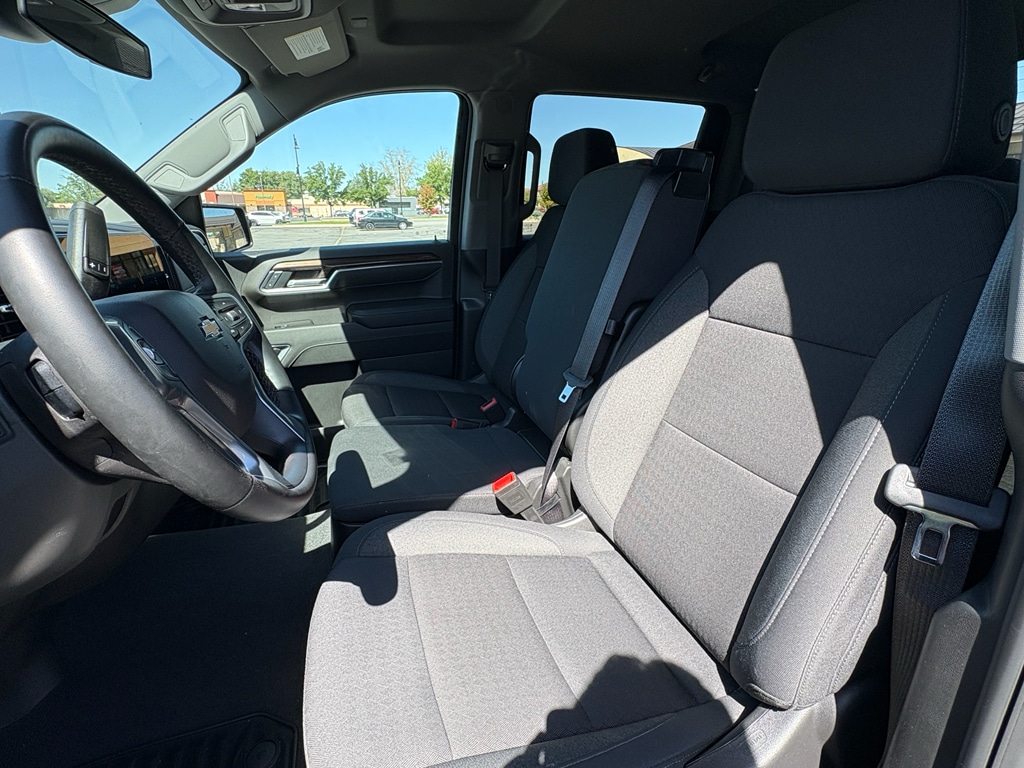 2025 Chevrolet Silverado 1500 LT - Photo 14