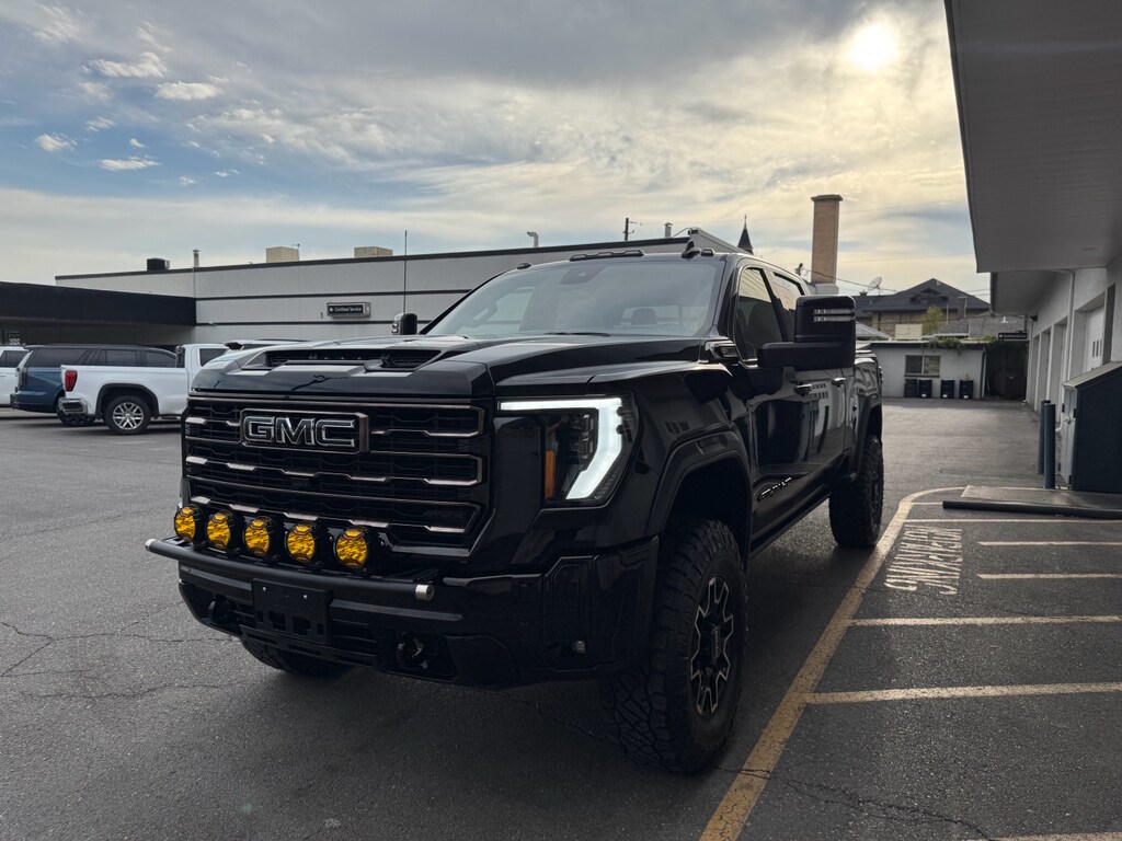 2025 Gmc Sierra 2500 HD AT4X photo 3