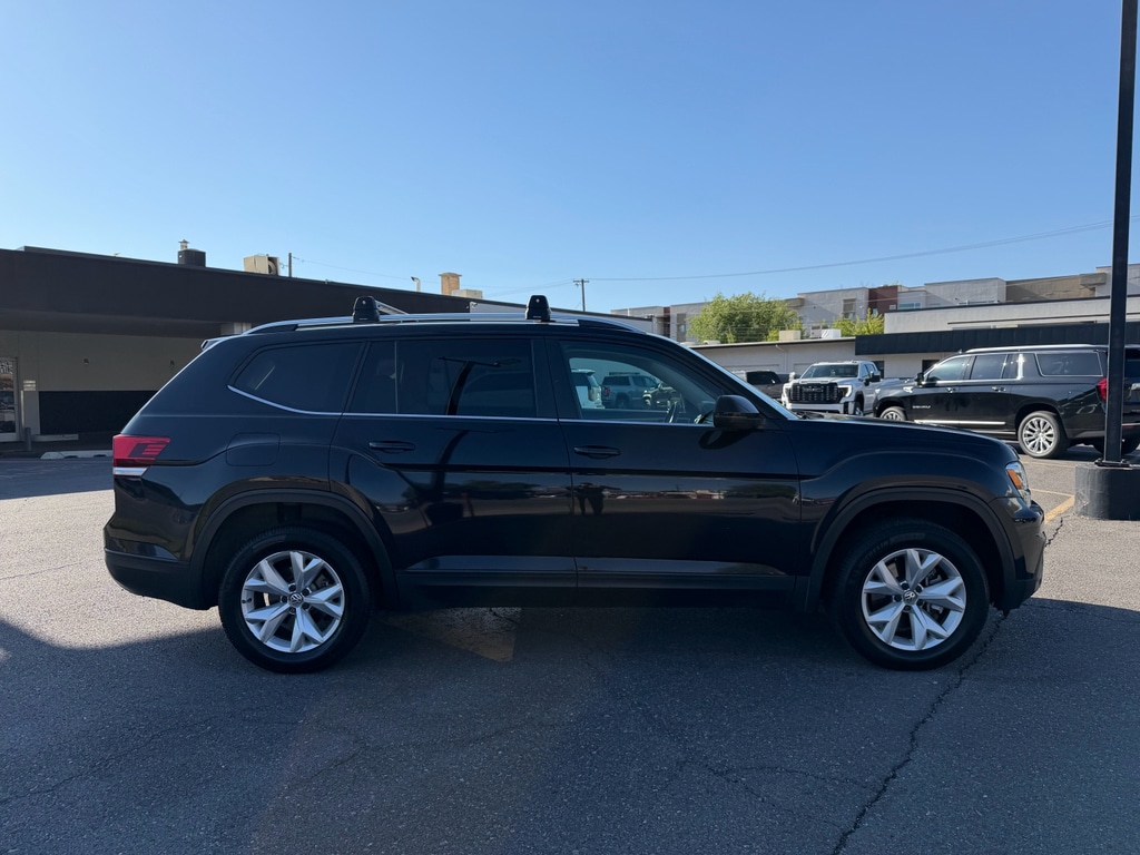 Used 2018 Volkswagen Atlas SE w/Tech with VIN 1V2LR2CA2JC581504 for sale in Provo, UT